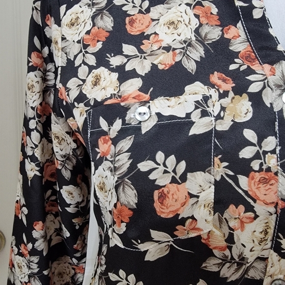 Van Heusen Size M Black with Floral Button Down Blouse, Excellent Used Condition - Picture 2 of 13